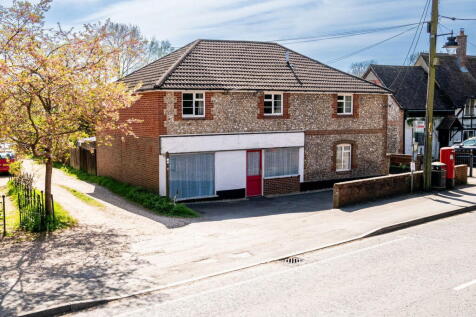 London Road, Winchester SO23 5 bed detached house for sale