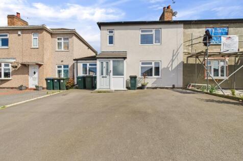 4 bedroom semi-detached house for sale