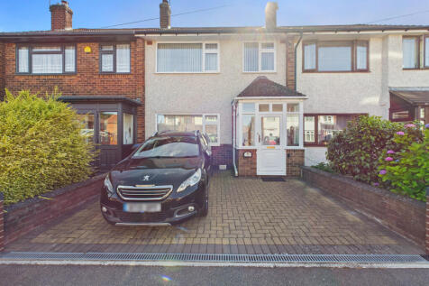 3 bedroom terraced house for sale