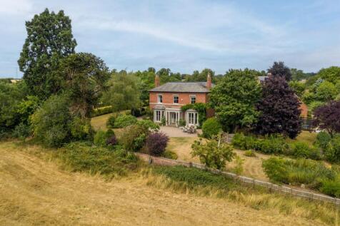 Stoke Pound Lane, Worcestershire B60 6 bed detached house for sale