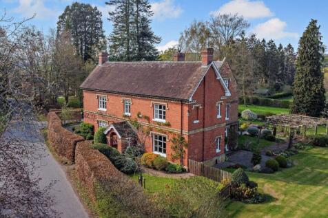 7 bedroom detached house for sale