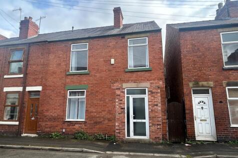 Chesterfield S40 5 bed end of terrace house for sale