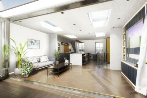 3 bedroom mews property for sale