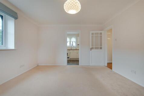 The Grange, Avenue Road, W3 1 bed flat for sale
