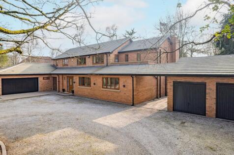 Vicarage Lane, Ormskirk L40 4 bed detached house for sale