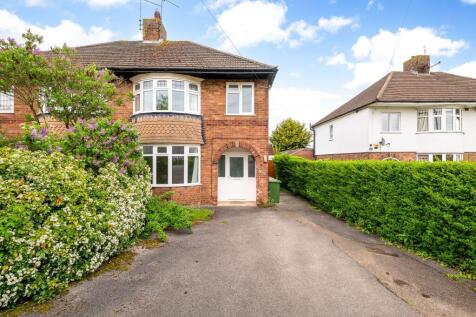 Hawthorn Road, Lincoln, LN2 3 bed semi