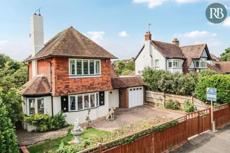The Green, Southwick BN42 3 bed detached house for sale