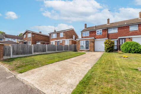 High Beech Road, Sundon Park 3 bed end of terrace house for sale
