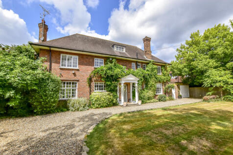 5 bedroom detached house for sale