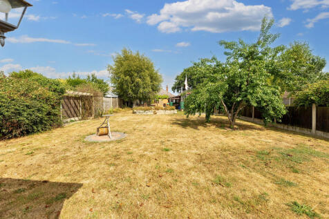 Pilcox Hall Lane, Tendring, CO16 0 3 bed detached bungalow for sale