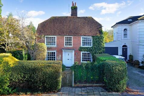 College Street, Petersfield GU31 3 bed cottage for sale