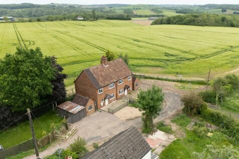 Gap Farm Cottage, Uppingham Road... 3 bed semi