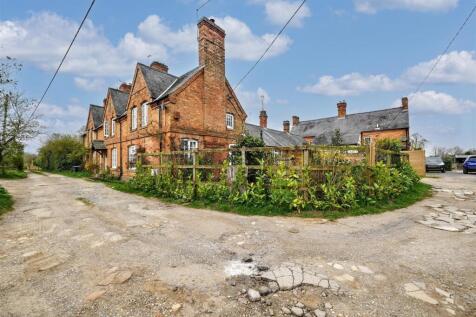 Church Lane, Church Langton LE16 3 bed terraced house for sale