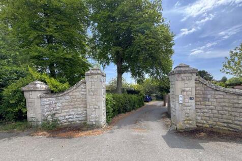 Detached house for sale