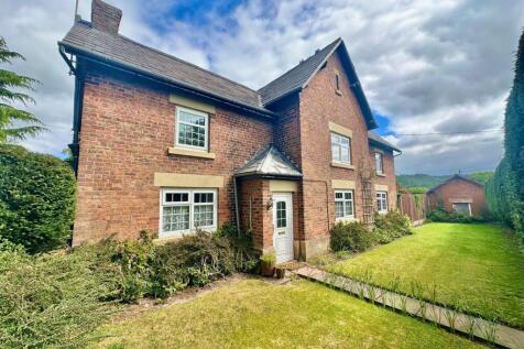 4 bedroom farm house for sale