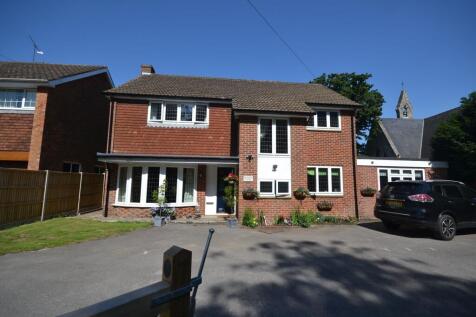 Manor Lodge Road, Rowland's Castle, PO9 5 bed detached house for sale