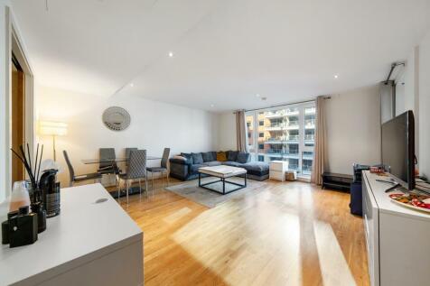 Marina Point, London SW6 3 bed apartment for sale