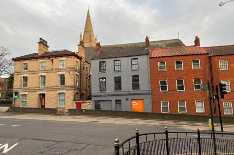 8 bedroom house of multiple occupation for sale