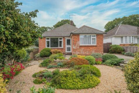 Hull Road, Bournemouth BH11 3 bed bungalow for sale