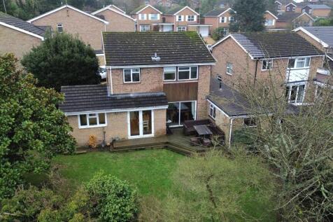 Nursery Close, Haywards Heath, RH16 4 bed detached house for sale