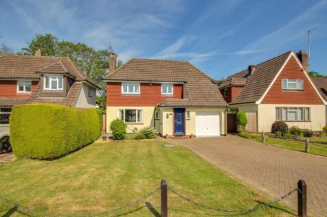 Penland Road, Haywards Heath, RH16 3 bed detached house for sale