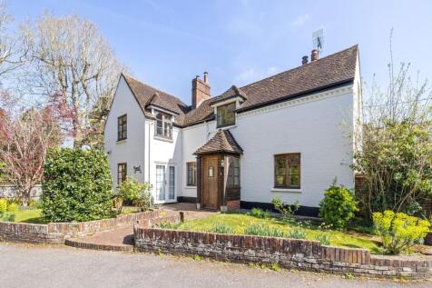 4 bedroom link detached house for sale