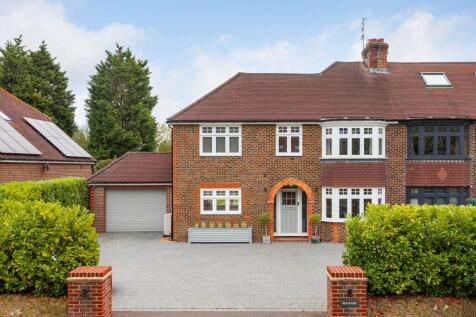 5 bedroom semi-detached house for sale
