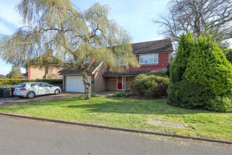 Woodwards Close, Burgess Hill, RH15 5 bed detached house for sale