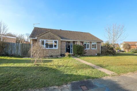 Singleton Way, Burgess Hill, RH15 4 bed detached bungalow for sale