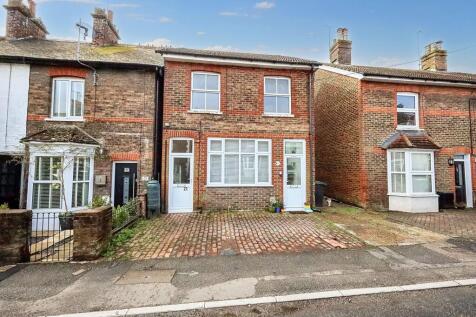 Newport Road, Burgess Hill, RH15 2 bed flat for sale
