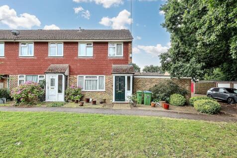 Charlwood Gardens, Burgess Hill, RH15 3 bed end of terrace house for sale