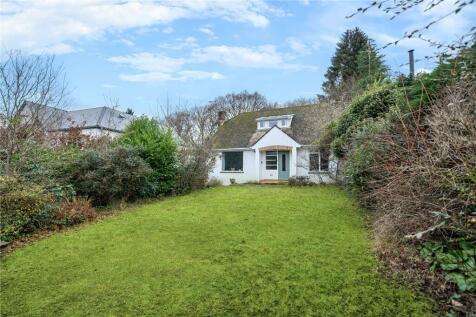 Abbots Ride, Farnham, Surrey, GU9 4 bed detached house for sale