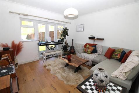 Elmfield Road, Potters Bar EN6 3 bed detached bungalow for sale
