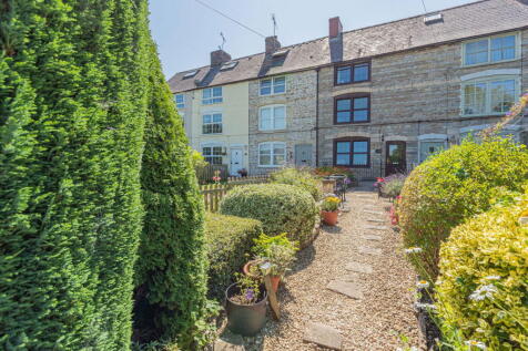 2 bedroom cottage for sale
