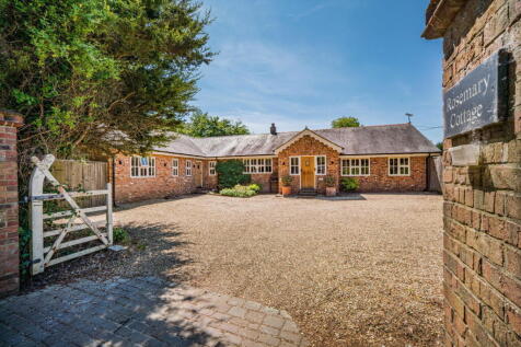 9 bedroom detached house for sale