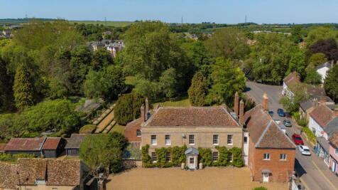 8 bedroom detached house for sale