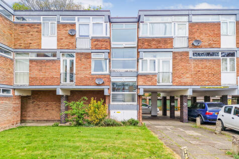Wolverhampton WV6 2 bed flat for sale