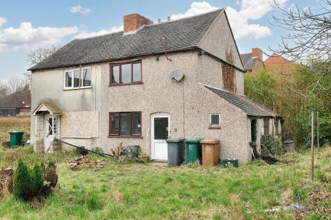 2 bedroom semi-detached house for sale