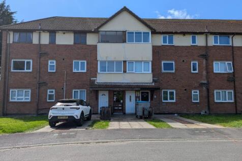 3 bedroom flat for sale