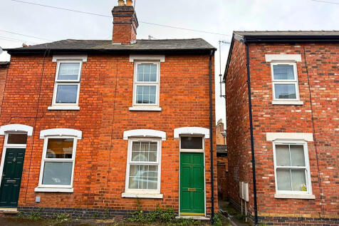 Worcester WR1 2 bed end of terrace house for sale
