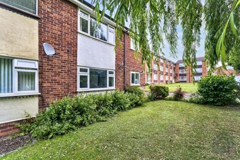 Birmingham B43 2 bed flat for sale