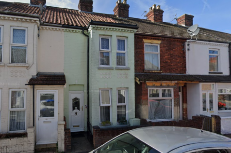 Great Yarmouth NR31 3 bed terraced house for sale
