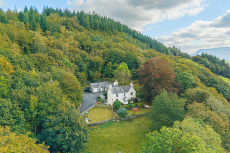 Llanrwst LL26 5 bed character property for sale