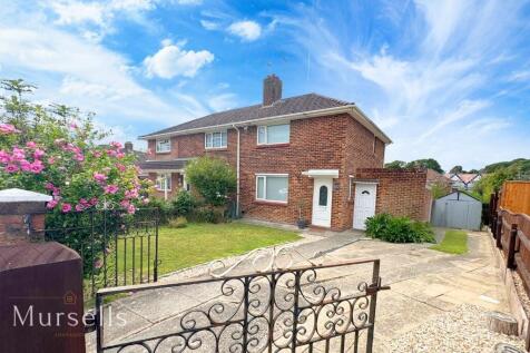 2 bedroom semi-detached house for sale