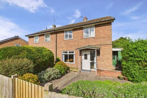 Gravelly Drive, Newport TF10 2 bed semi