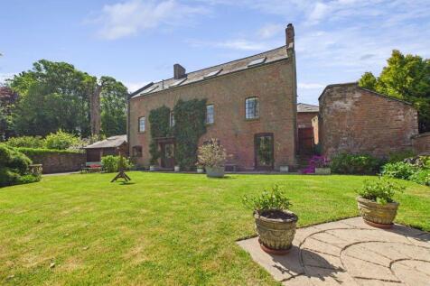 Chetwynd Park, Newport TF10 4 bed detached house for sale