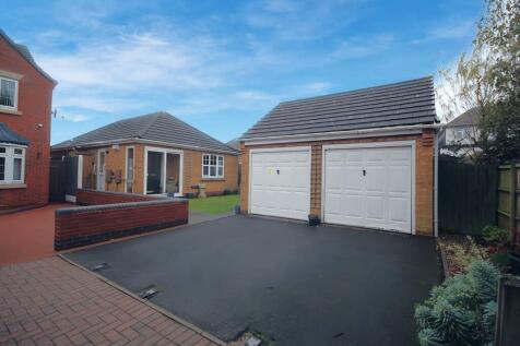 Millers Walk, Walsall WS3 2 bed bungalow for sale