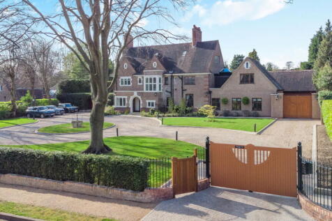 7 bedroom detached house for sale