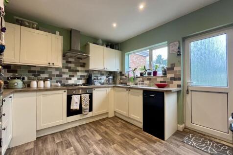 Willesden Avenue, PETERBOROUGH PE4 2 bed terraced house for sale