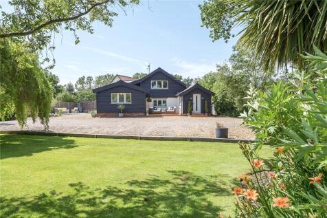 2 bedroom detached house for sale